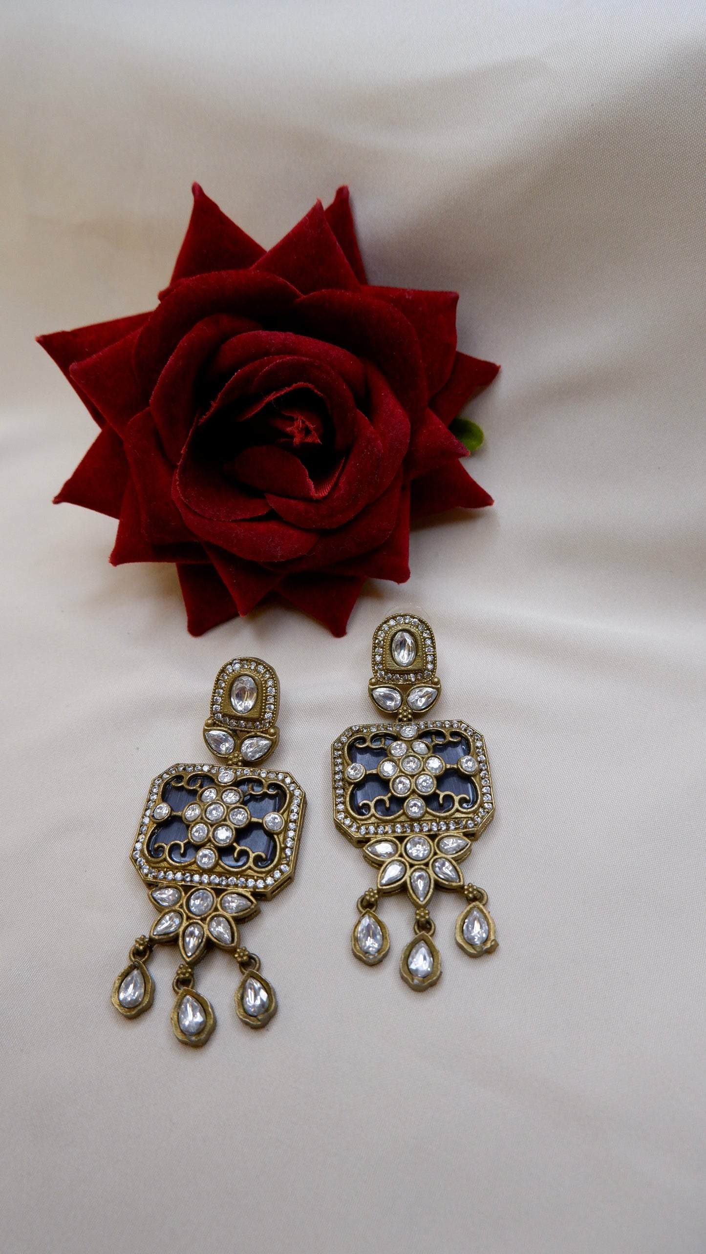 Maorvi Earrings