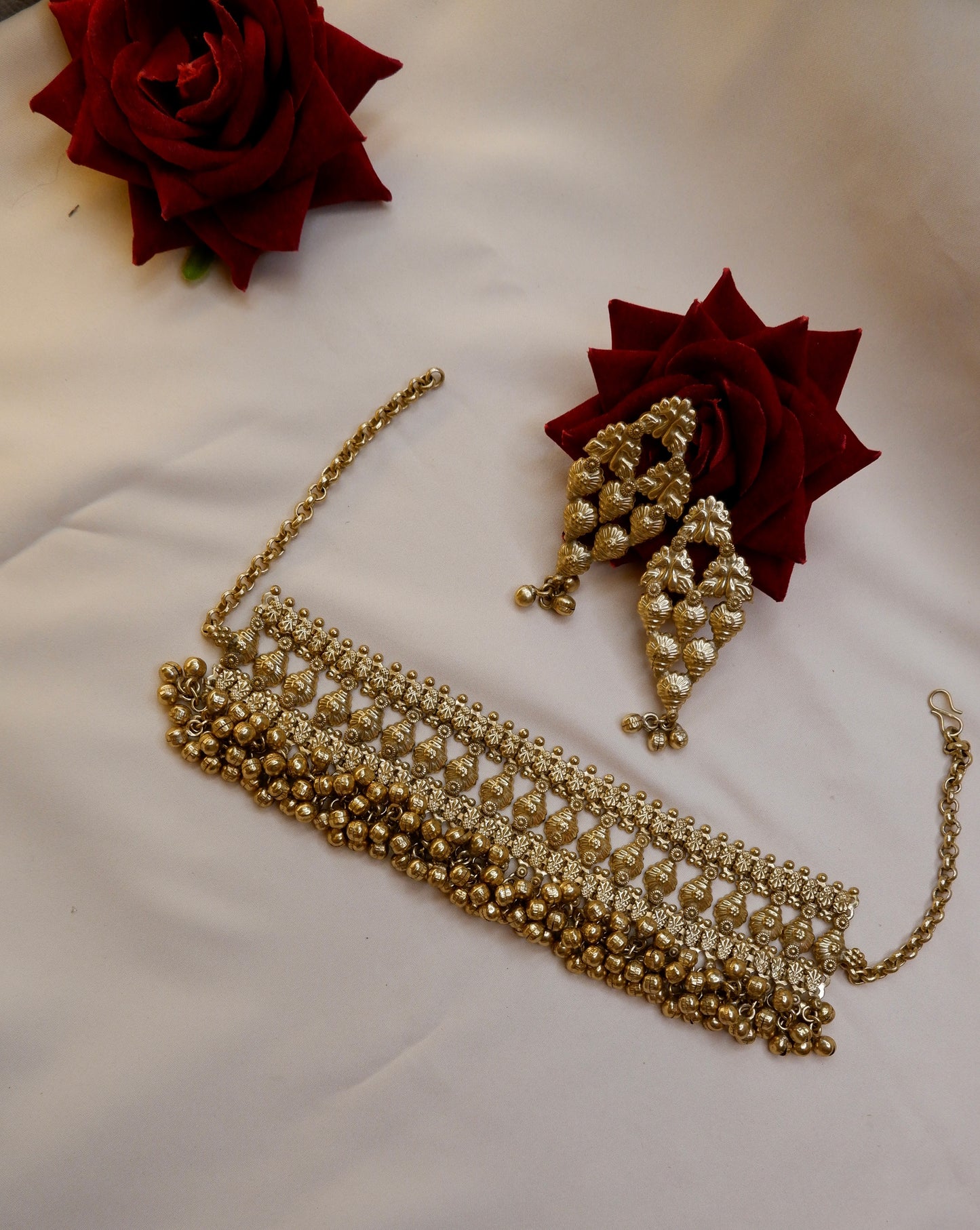 URMI CHOKER SET