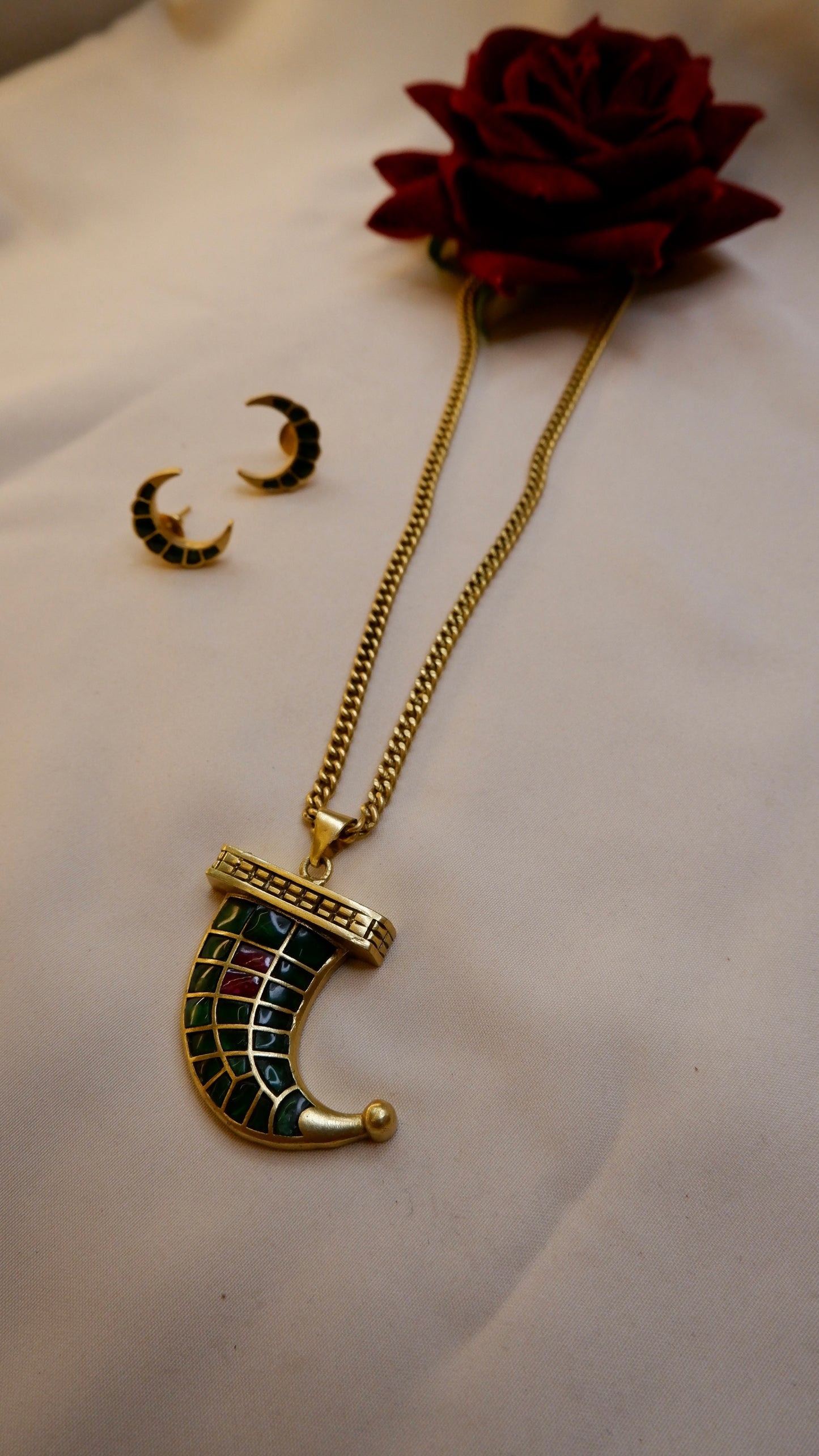 TIGER PENDANT SET