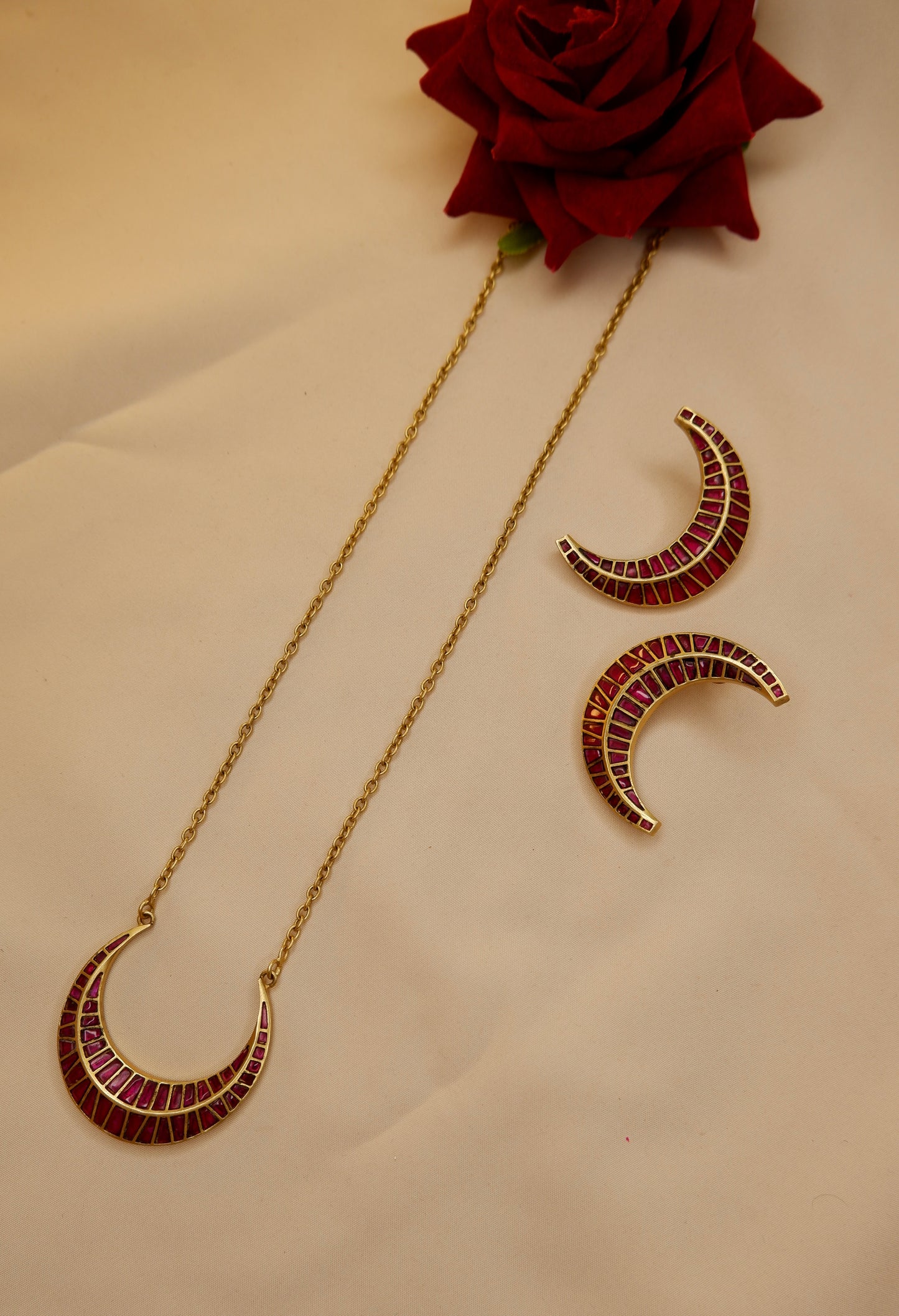 CHAAND PENDANT SET