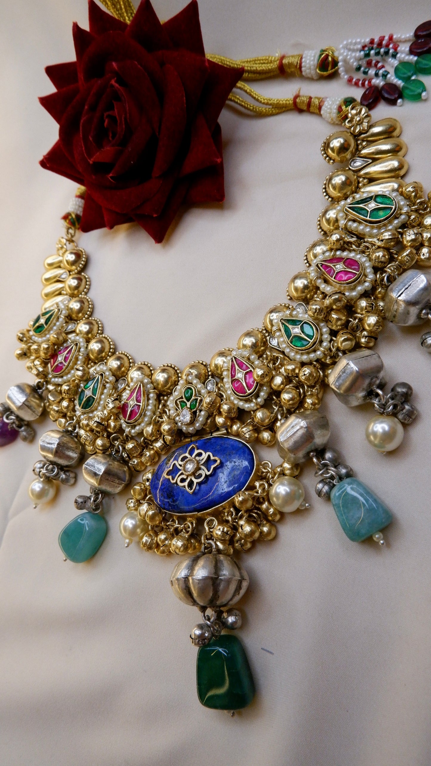 NANDINI NECKPIECE