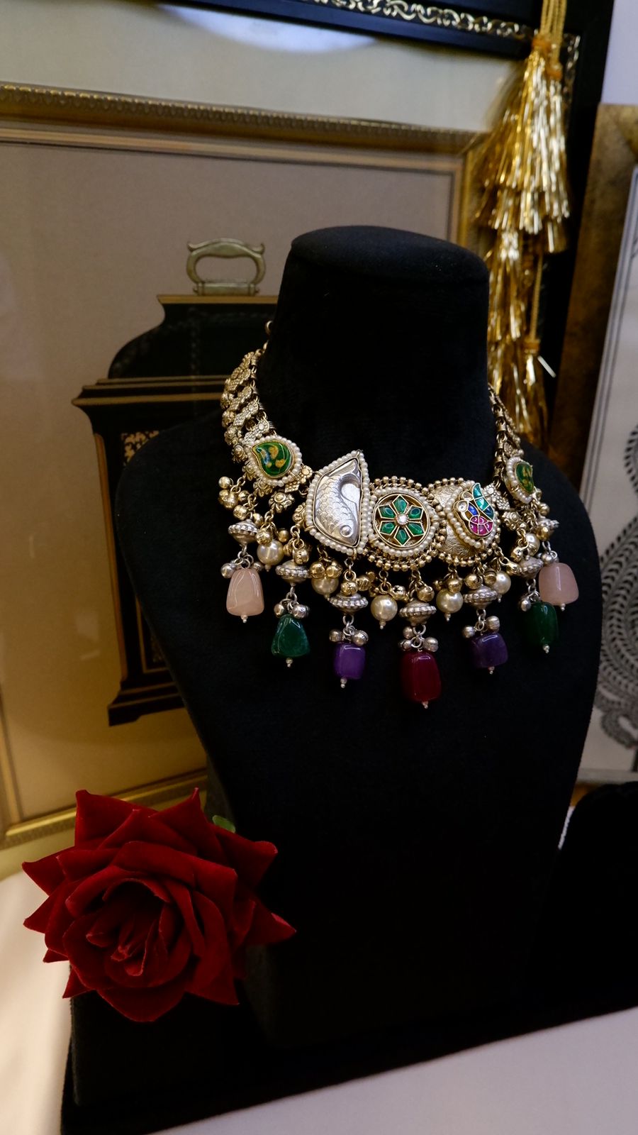 Amrapali Neckpiece