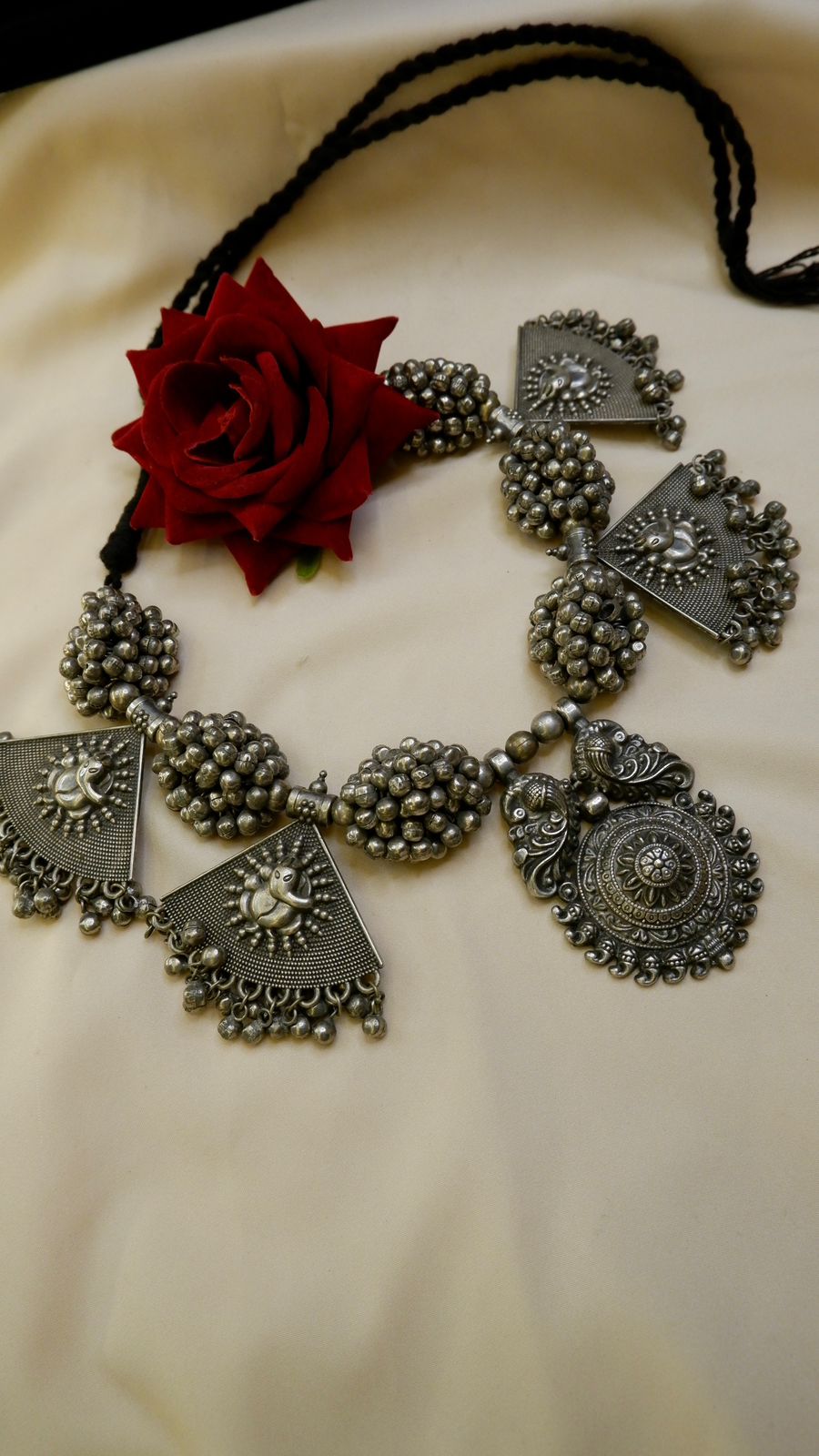 Arya Tribal Neckpiece