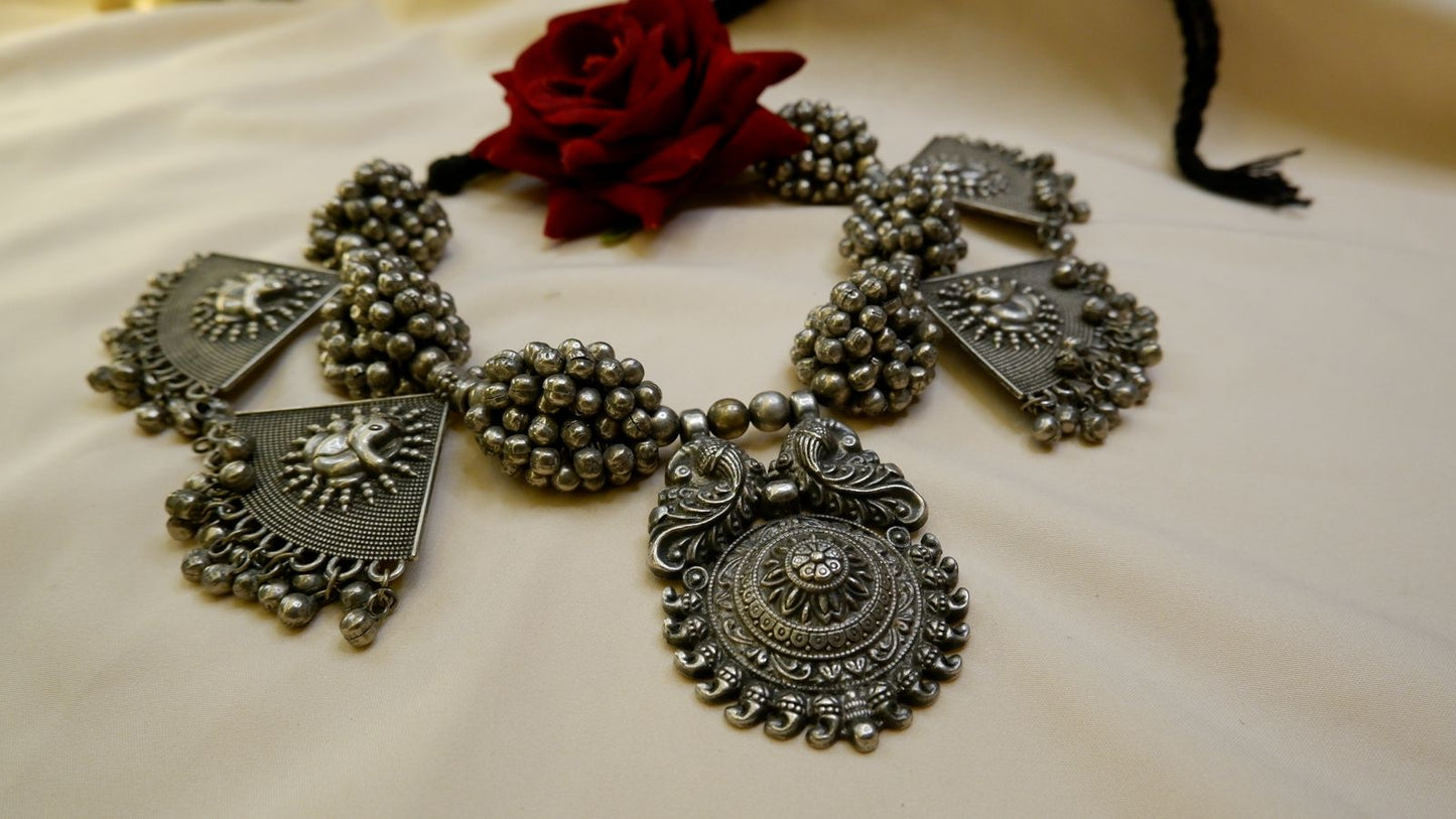 Arya Tribal Neckpiece