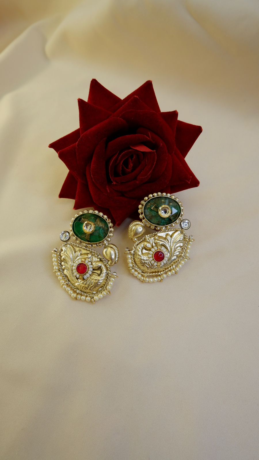 Champaa Studs