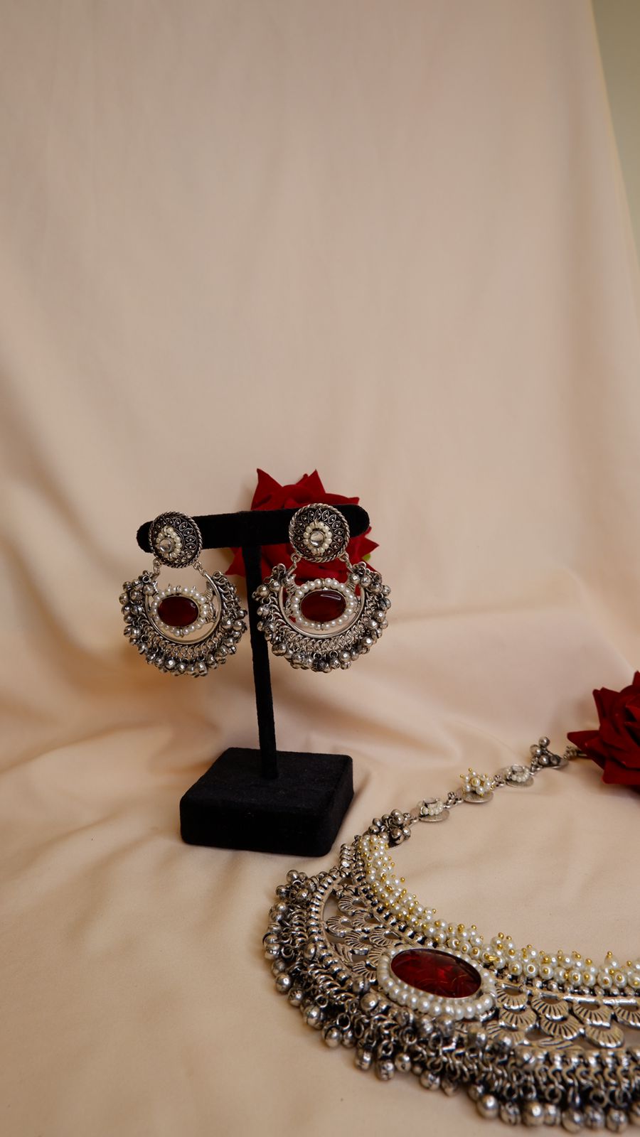 Ishtee Long Neckset