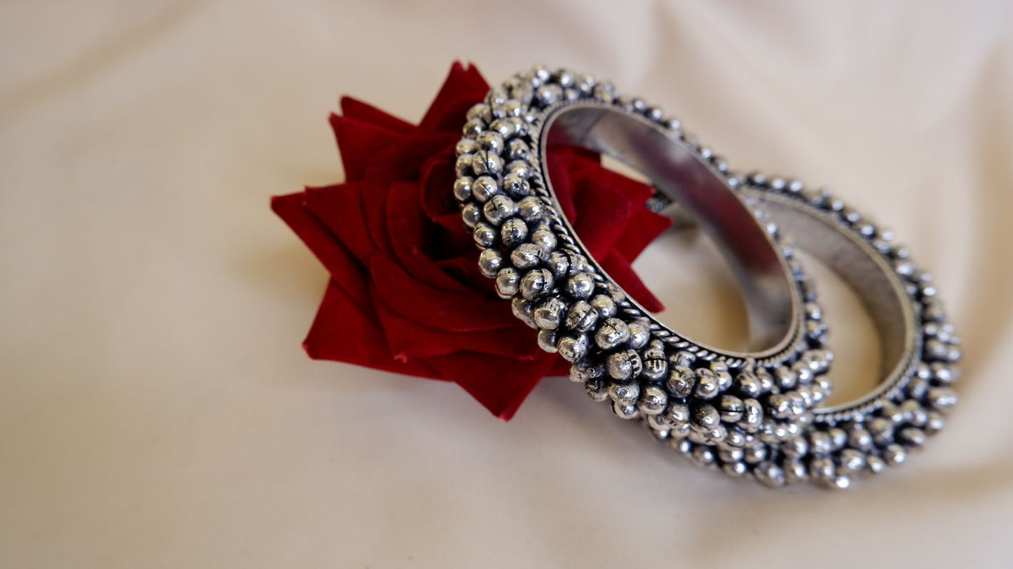 Meru bangles