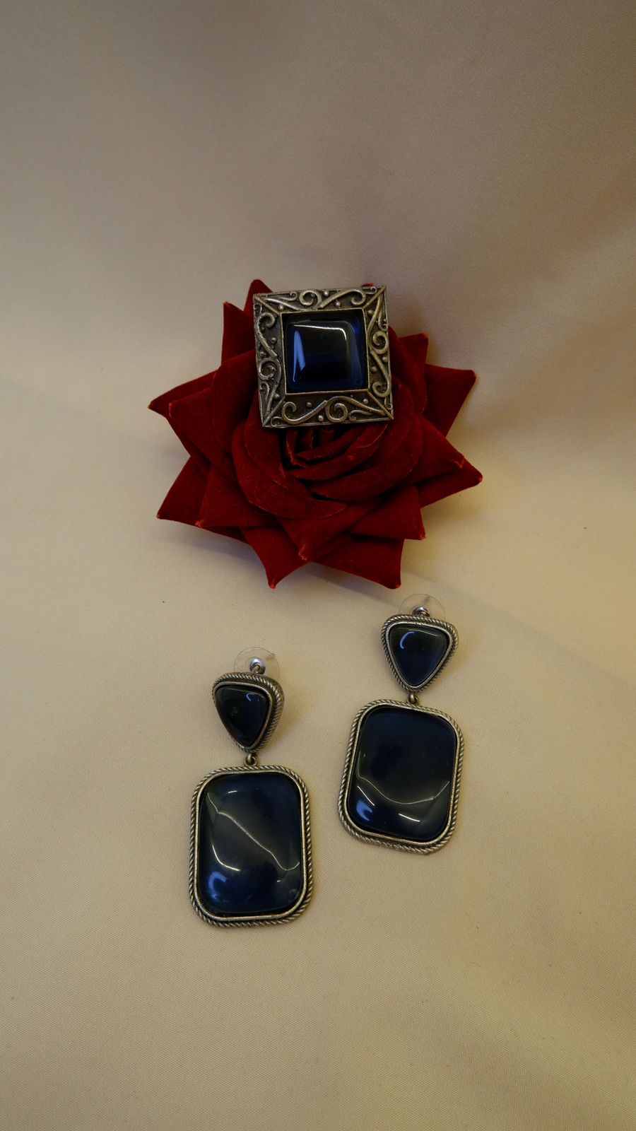Ritwika Set
