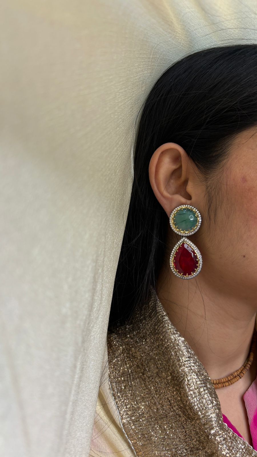 Victoria studs