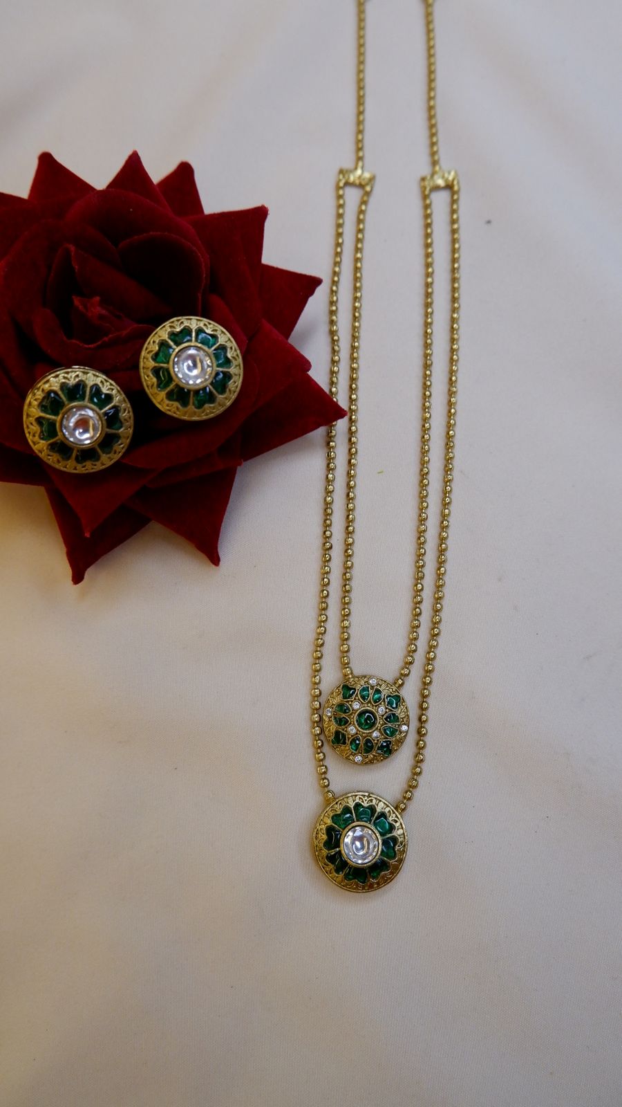Mrig Neckset