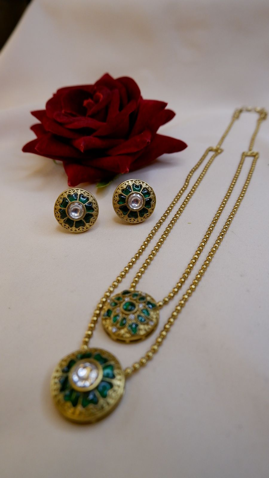 Mrig Neckset