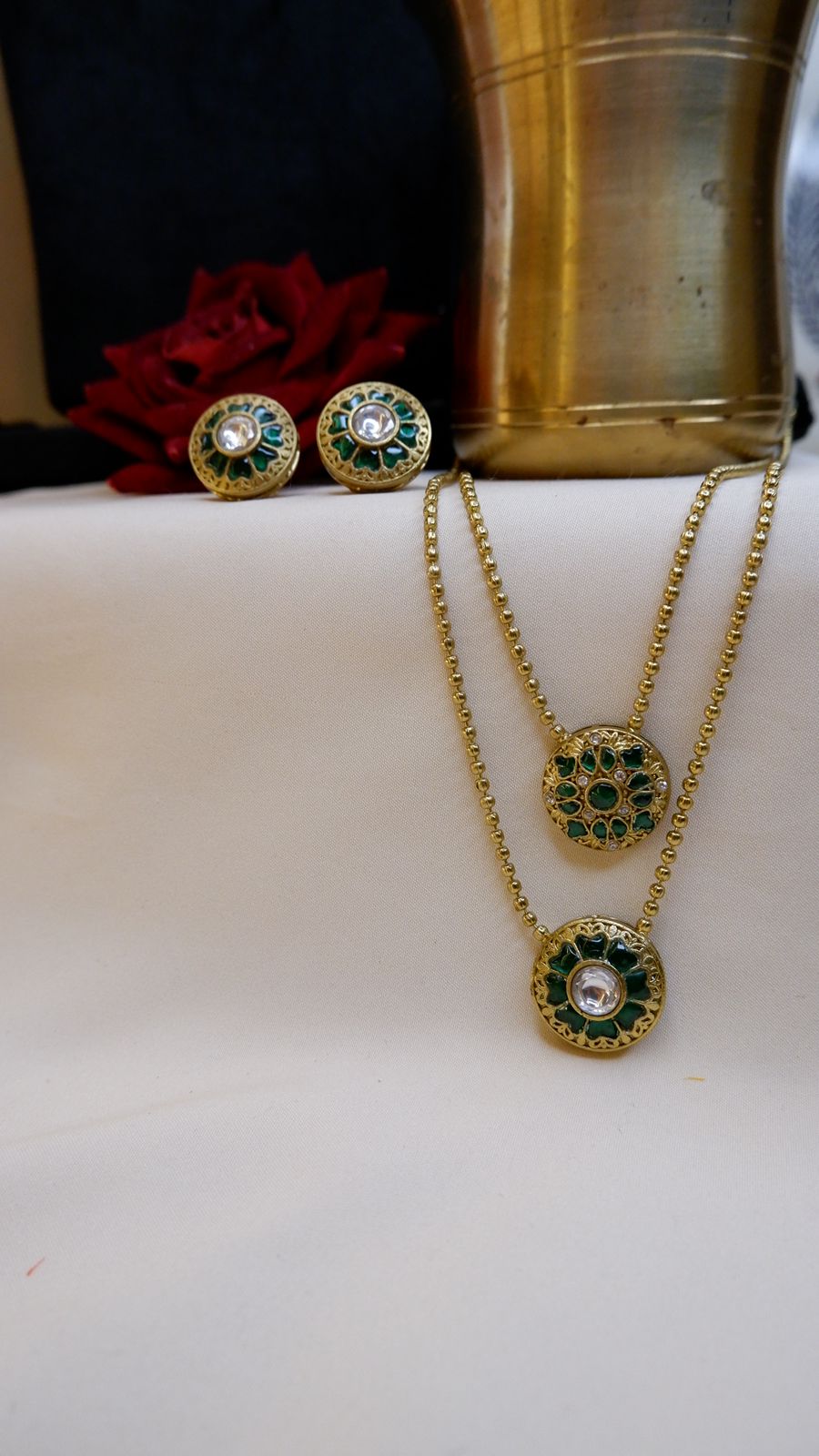 Mrig Neckset