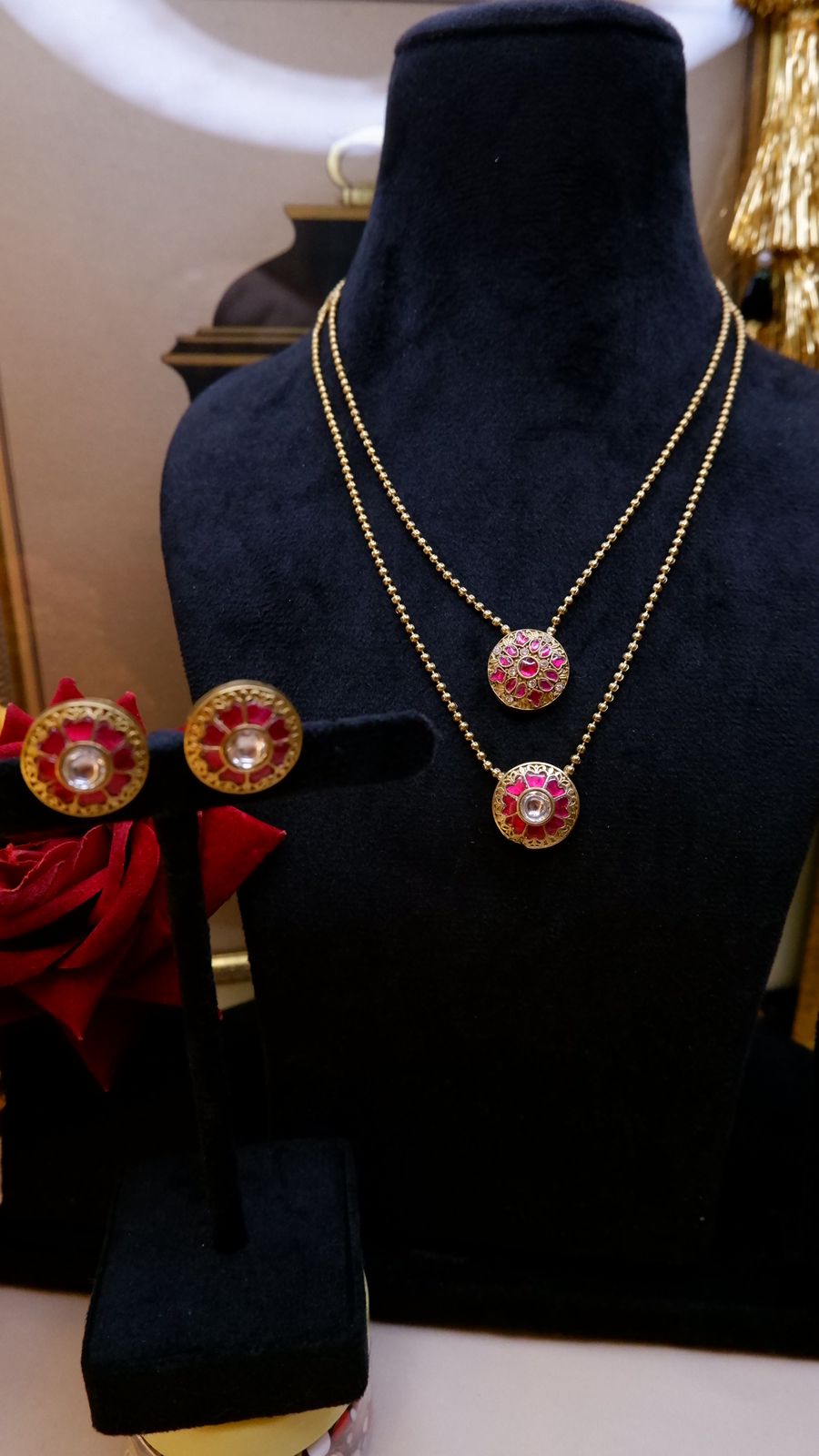 Mrig Neckset