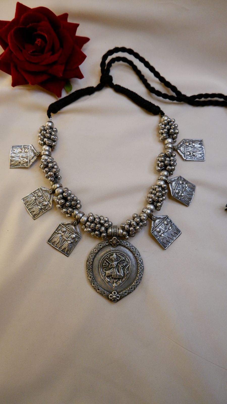 Tewata II Neckpiece