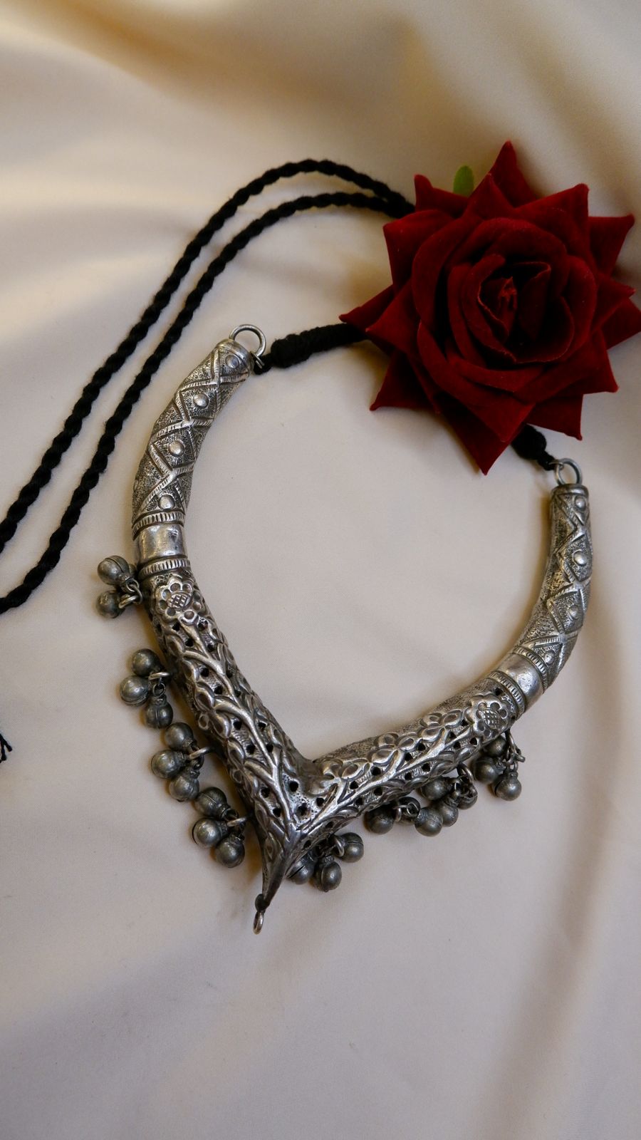 Bindusar Hansli Neckpiece