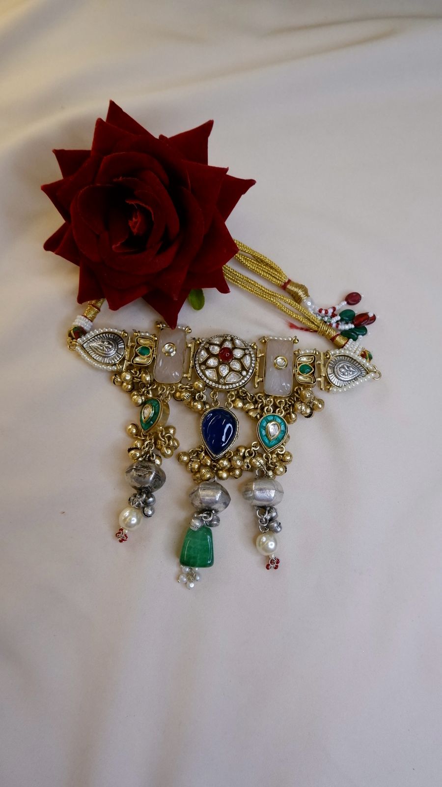 Meru Choker