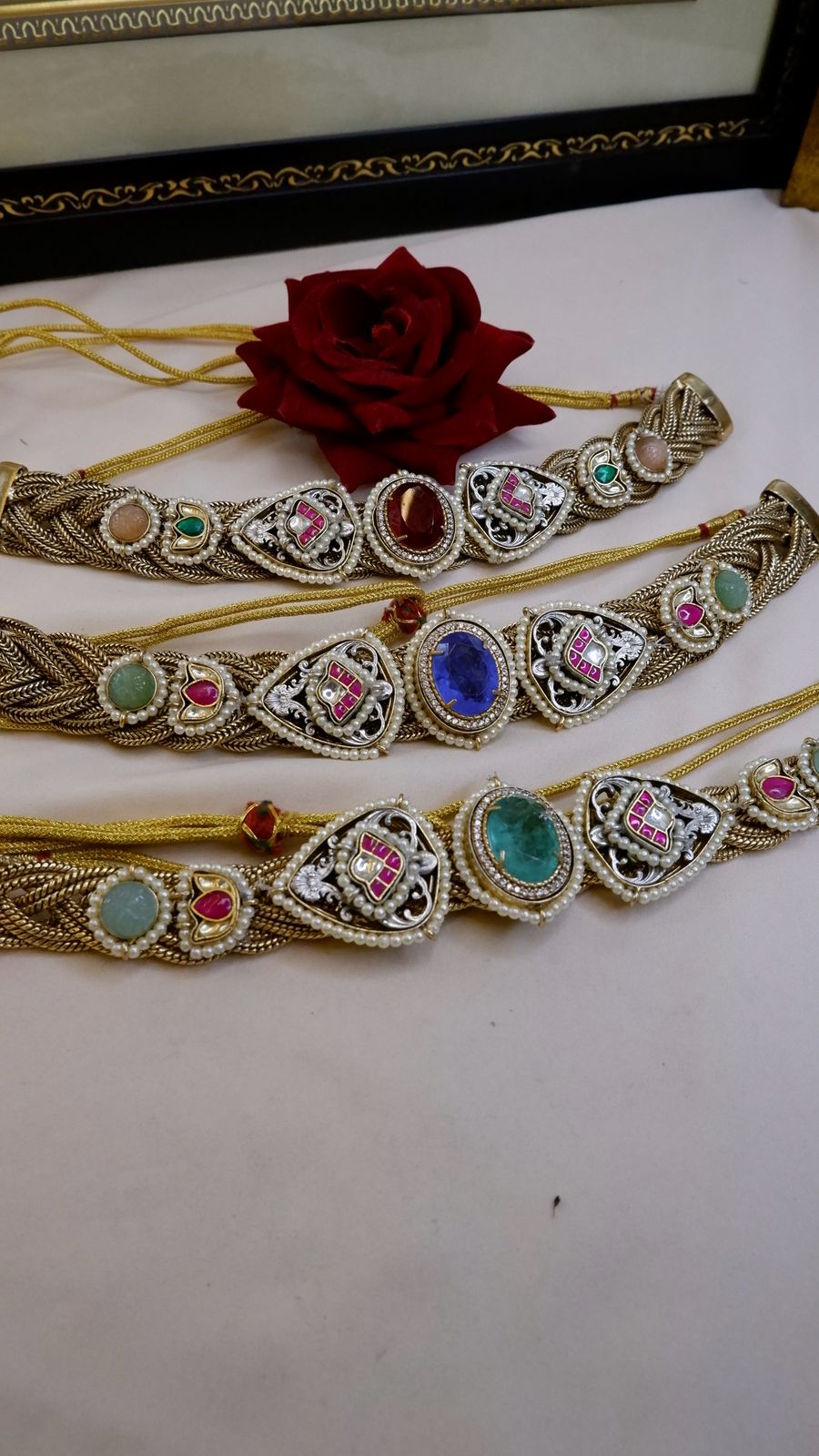 Rasika choker