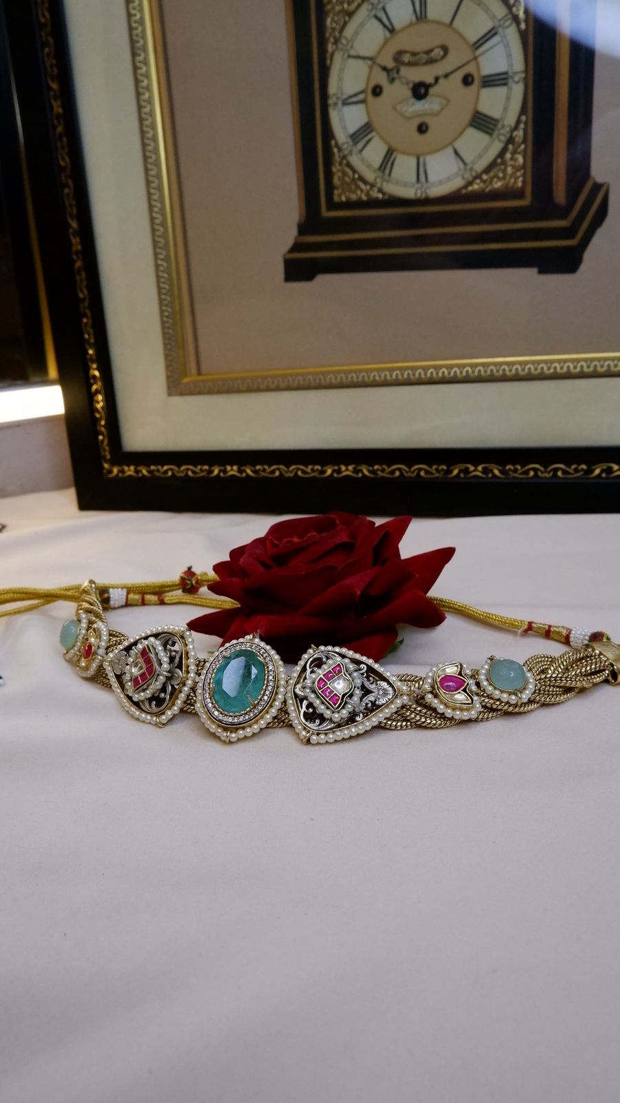 Rasika choker