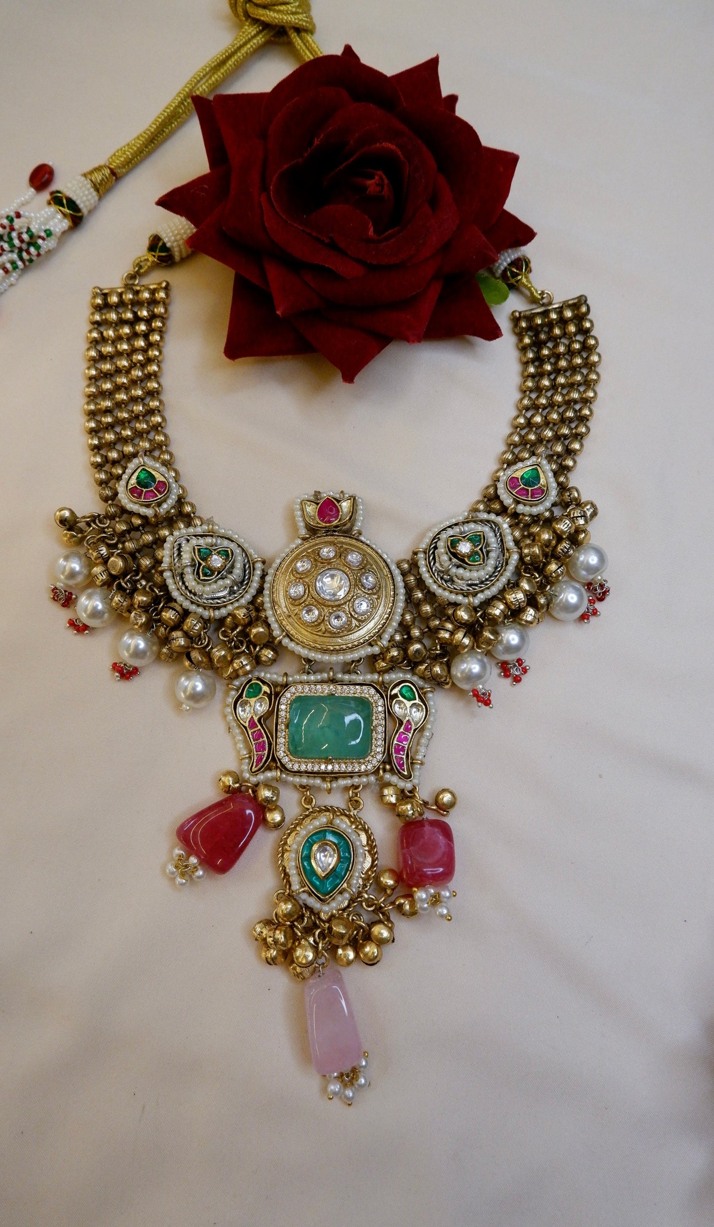Ariana necklace