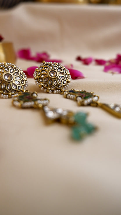 Inaaya Earrings