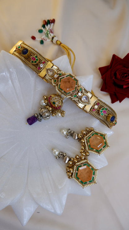 Kaashi Choker Set