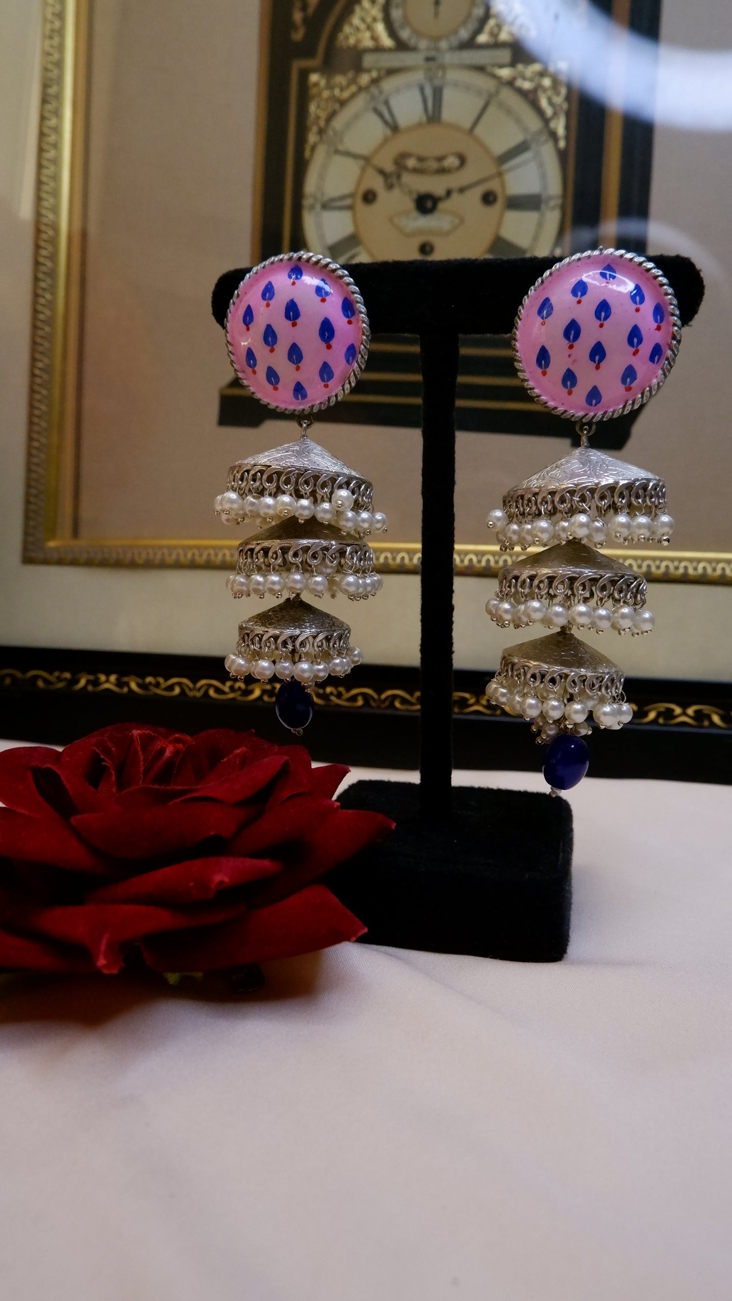 Raaghvi Jhumkas