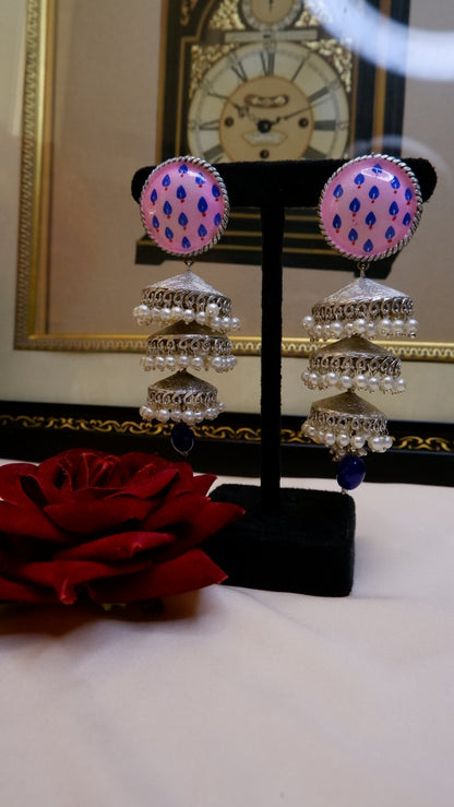Raaghvi Jhumkas