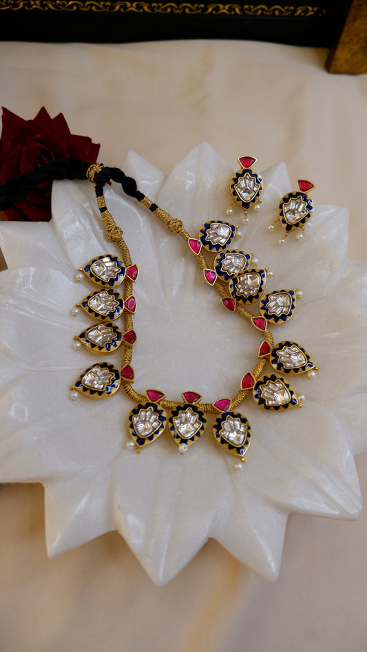 Bagh Nakh Neckset