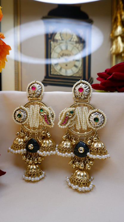 Laavanya Pearl Earrings