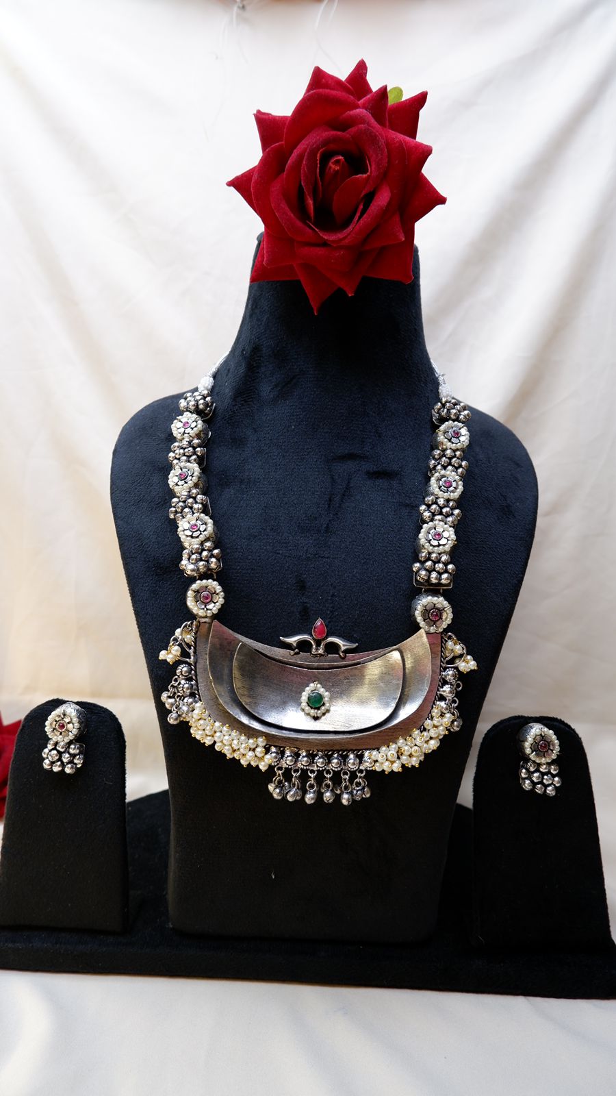 Aasmi Mogra Neckset