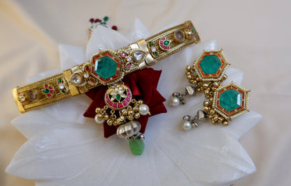 Kaashi Choker Set