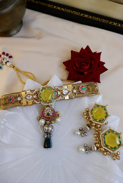Kaashi Choker Set