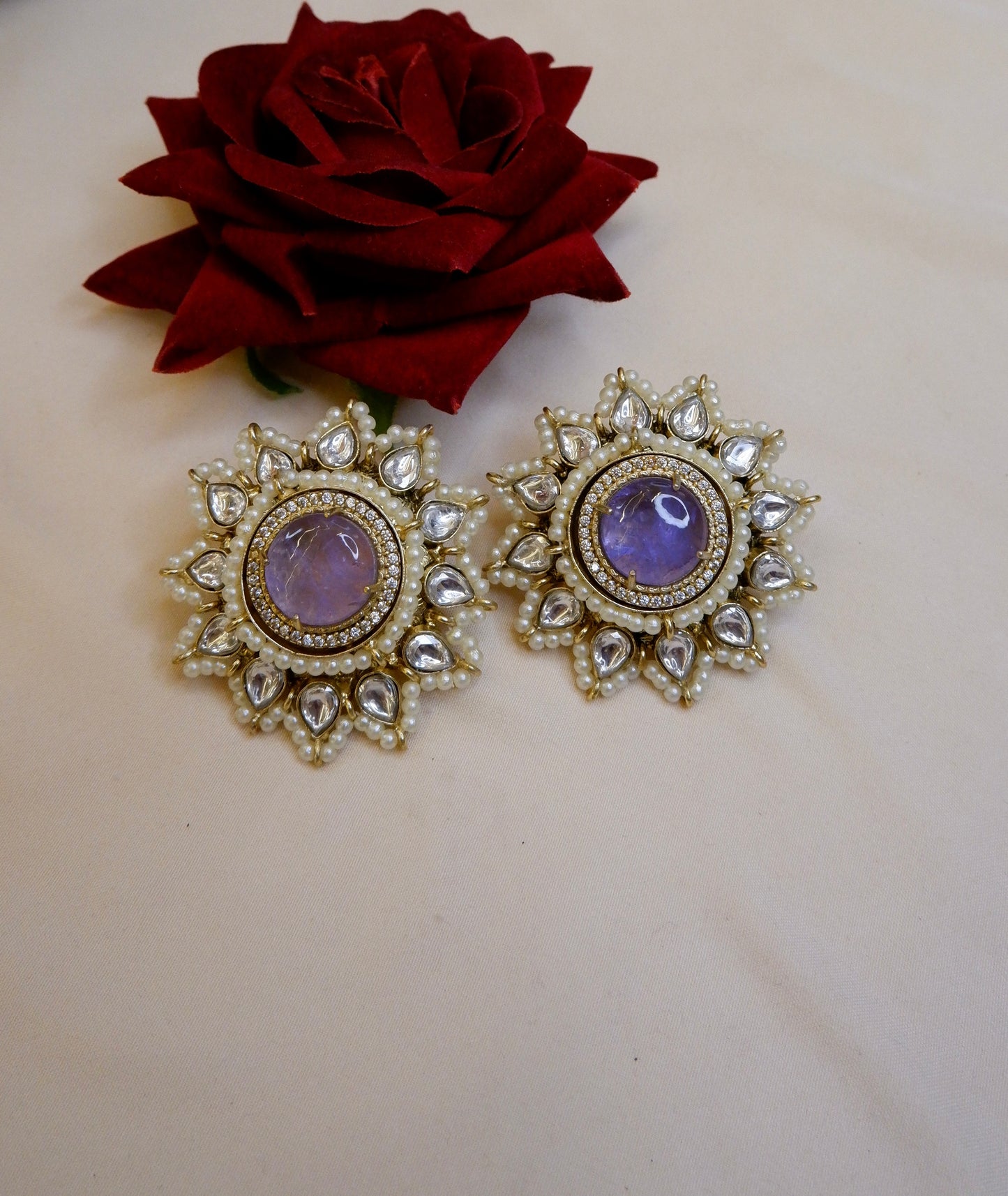 Gulbaano Studs