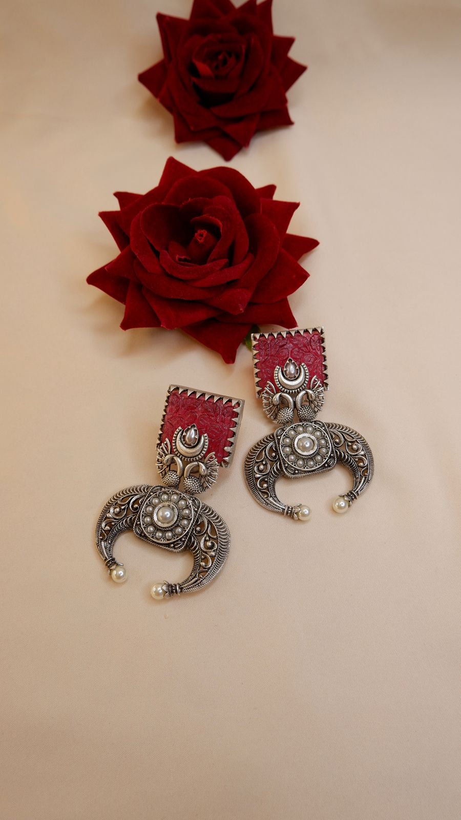 Chaarvi Studs