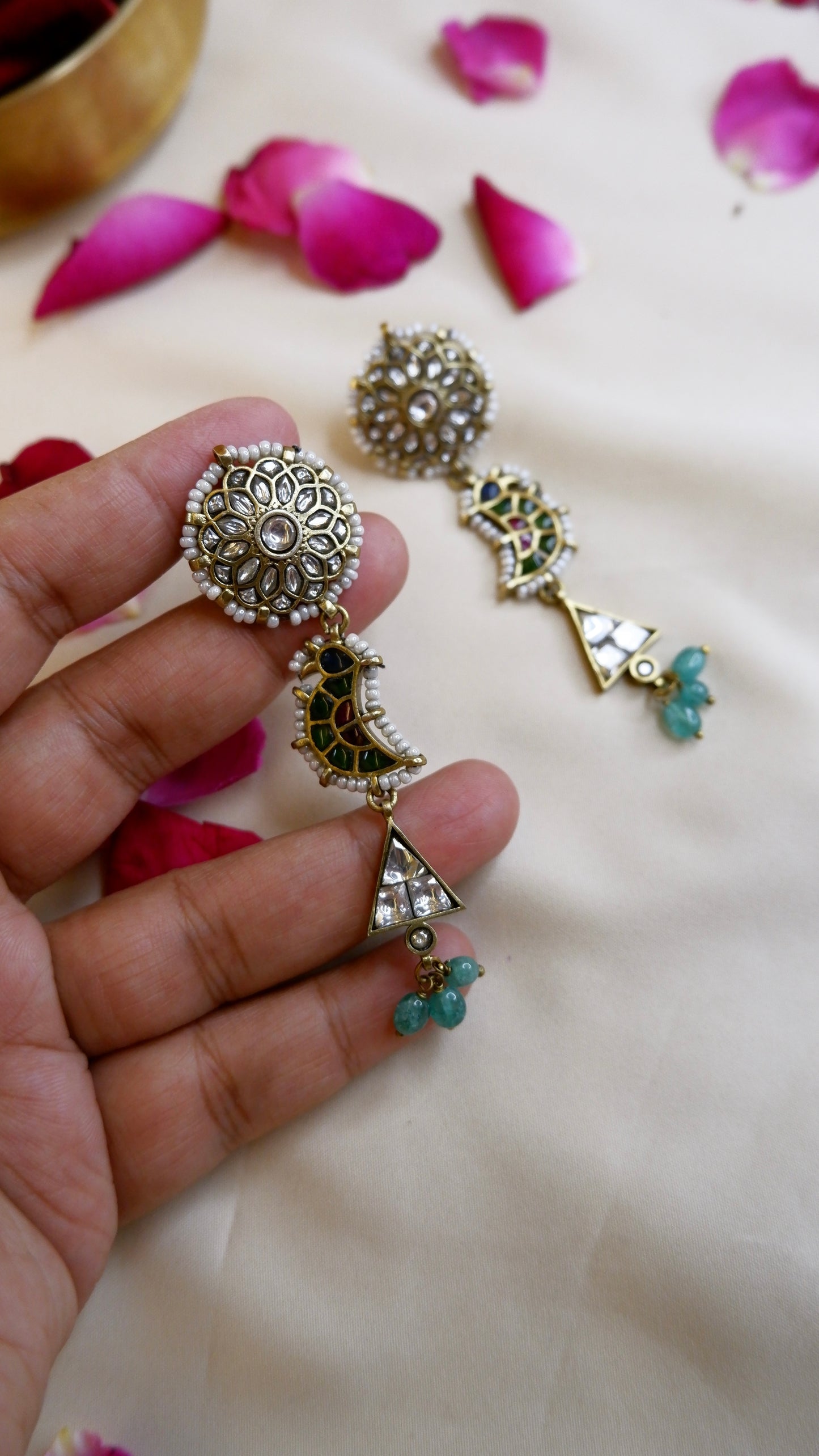 Inaaya Earrings