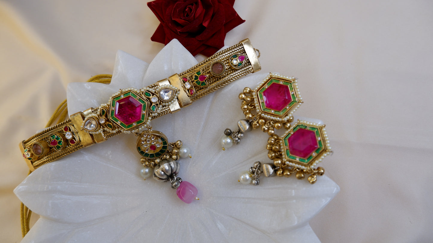 Kaashi Choker Set