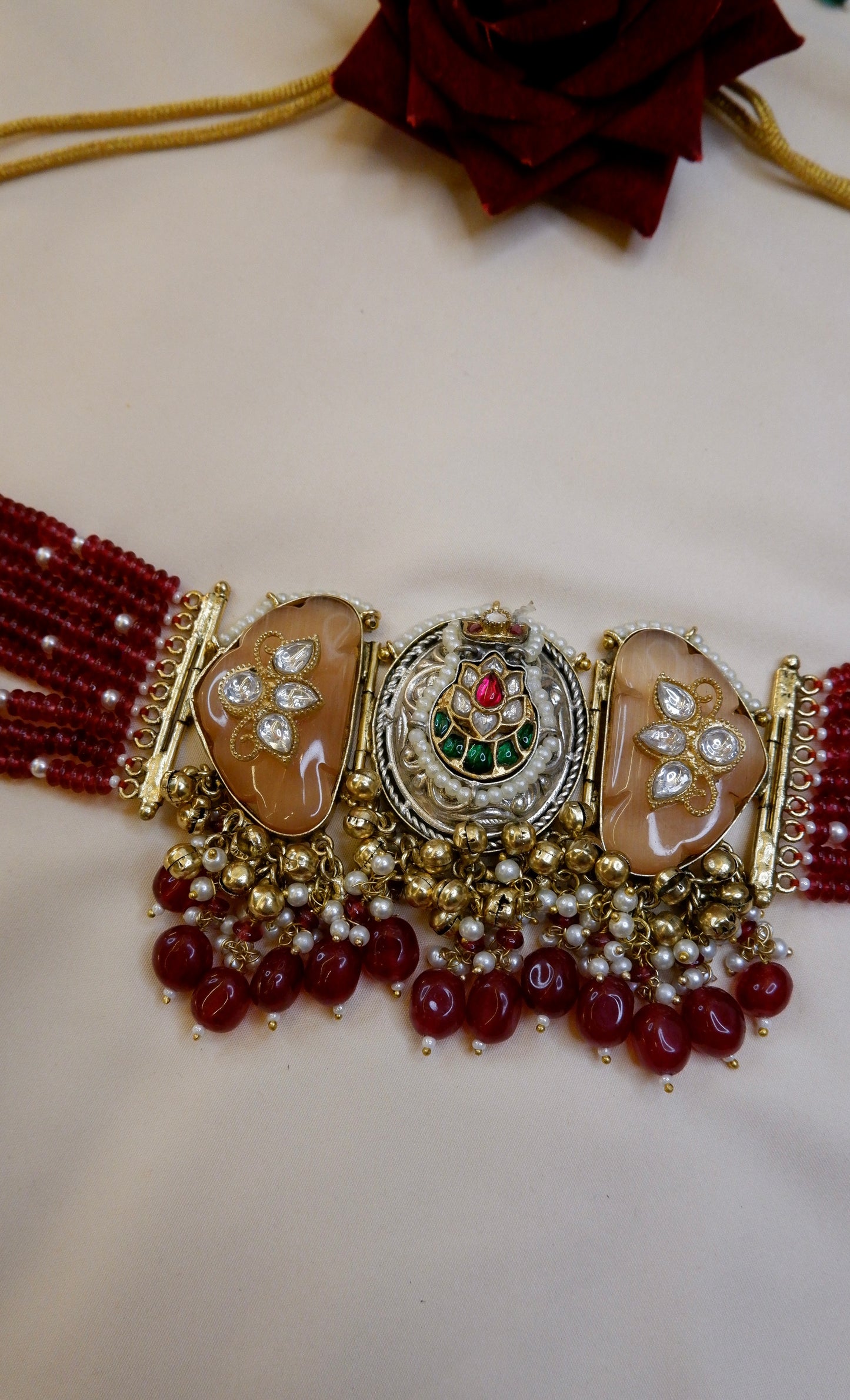 Meher choker
