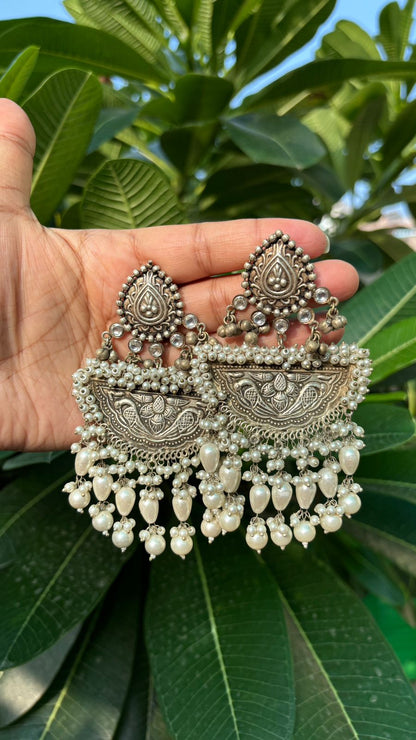 Meher earrings