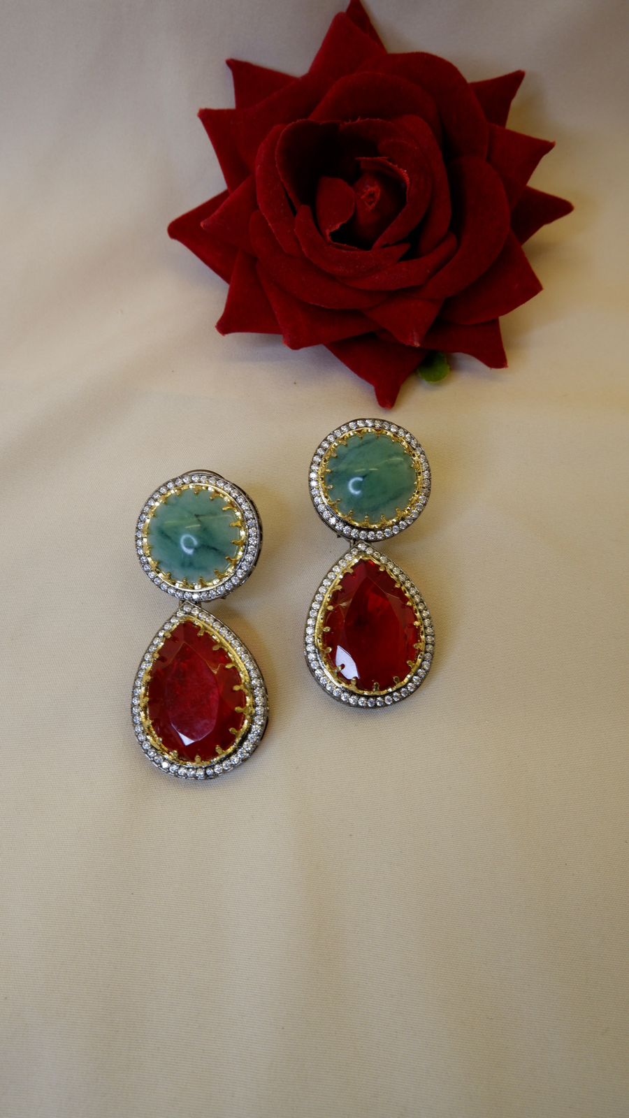Victoria studs