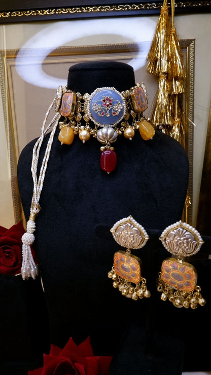 Chaitanya Neckset