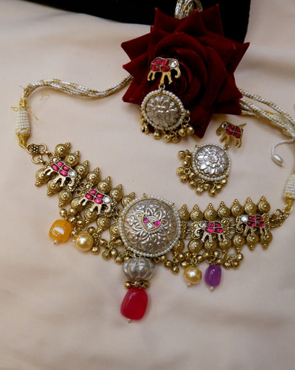 Mrinalini Neckset